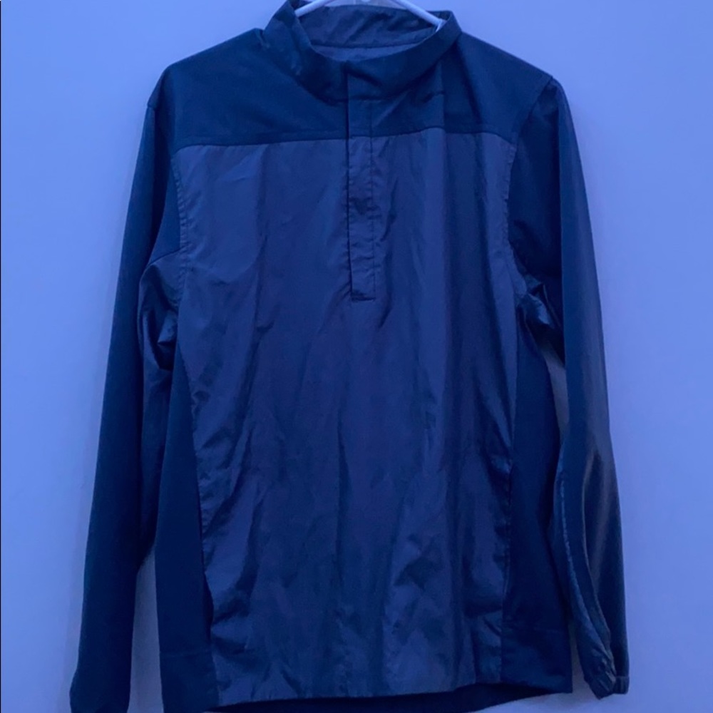 Nike shield 1/2 zip pullover